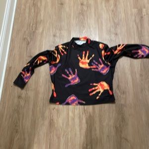 Crop top shirt handprints on it